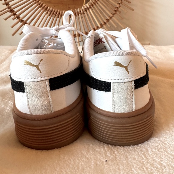 Puma Smash Platform Casual White Sneakers with Black and Gum Accents Size 9 NWT - Picture 6 of 9
